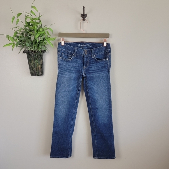 American Eagle Artist Crop Low Rise Dark Wash Distressed Stretch AE 2 Jeans - Picture 2 of 14